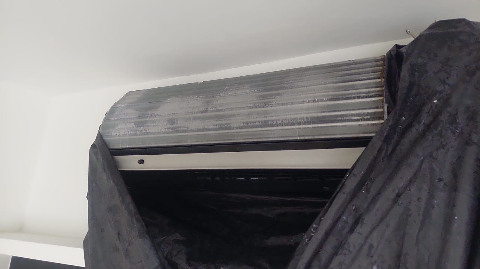 Split type air conditioner cleaning-North Point-20240322_during_image_2.jpg